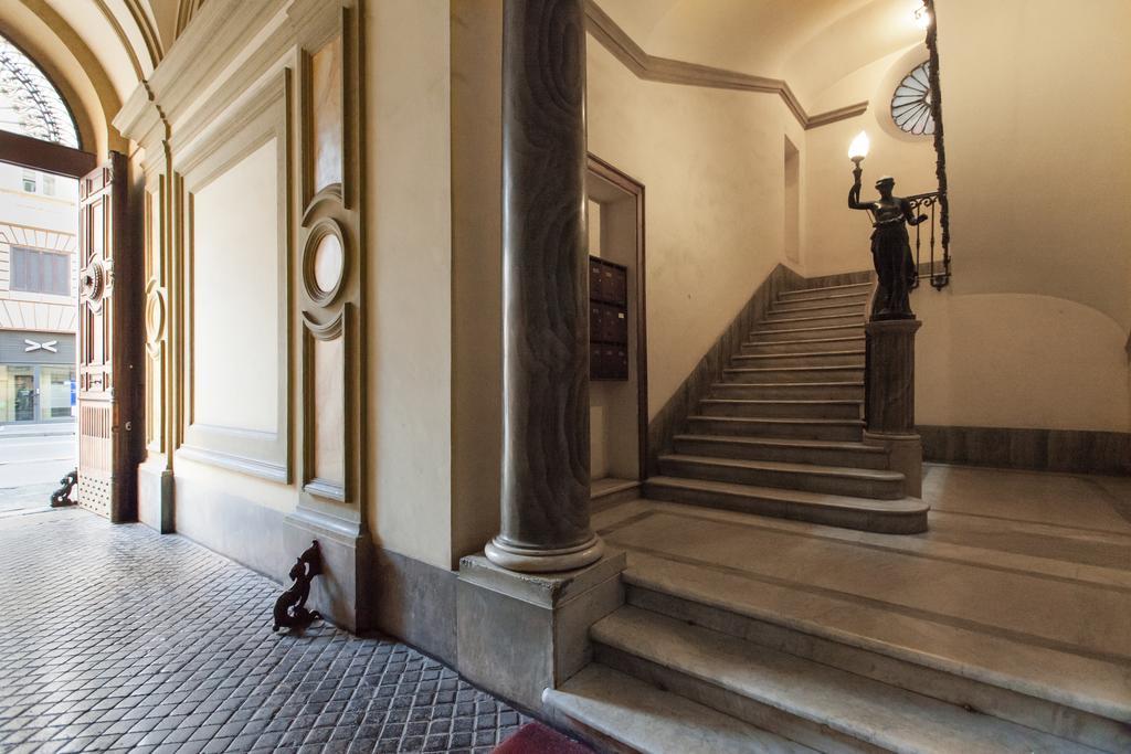 Surprising In Rome Hotel ภายนอก รูปภาพ